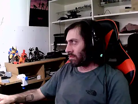 Snapshot of johnwood88 chatting on 11-27-25, 04:25 johnwood88 online show from 11-27-25, 04:25