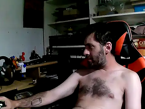 Snapshot of johnwood88 chatting on 01-12-26, 04:39 johnwood88 online show from 01-12-26, 04:39