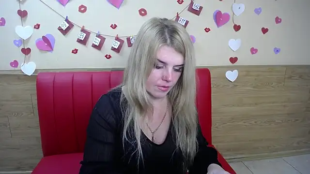 Julya Barbi online show from 02-12-25, 12:01