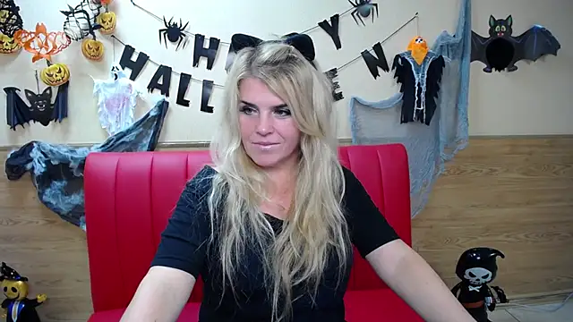 Julya Barbi online show from 10-28-25, 06:06