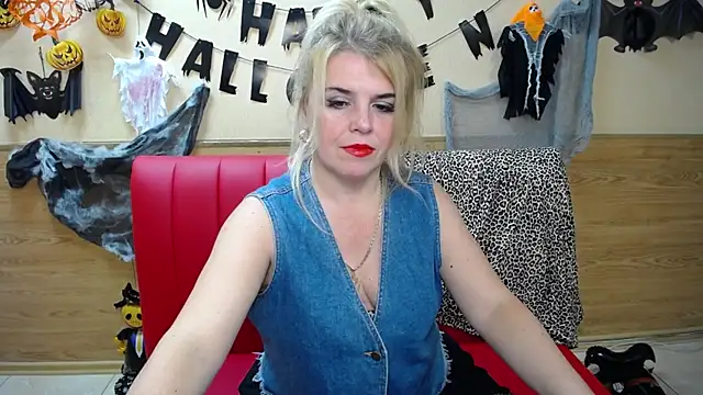 Julya Barbi online show from 11-06-25, 06:14