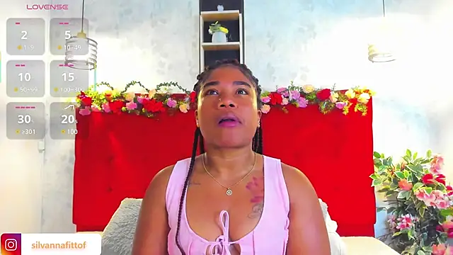 Snapshot of SilvannaFit chatting on 04-04-26, 09:07 SilvannaFit online show from 04-04-26, 09:07