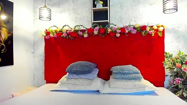 Snapshot of SilvannaFit chatting on 04-08-26, 11:43 SilvannaFit online show from 04-08-26, 11:43