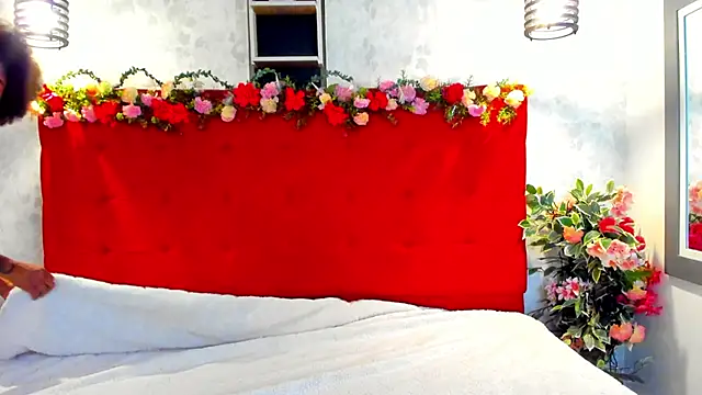 Snapshot of SilvannaFit chatting on 04-12-26, 09:03 SilvannaFit online show from 04-12-26, 09:03