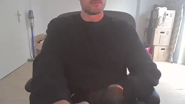 Snapshot of taallguyy_196 chatting on 09-13-25, 05:02 taallguyy 196 online show from 09-13-25, 05:02