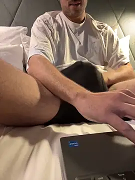 Snapshot of taallguyy_196 chatting on 10-12-25, 06:18 taallguyy 196 online show from 10-12-25, 06:18