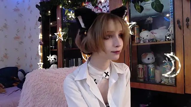 cloudgirrl online show from 02-27-25, 07:37