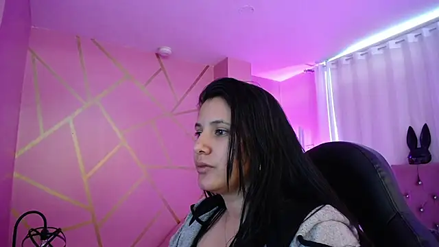 frreeya online show from 01-22-25, 10:37