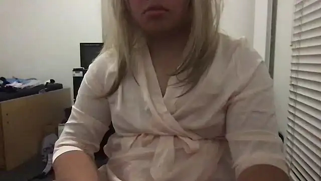 Snapshot of Jessica-Aine chatting on 12-07-24, 02:20 Jessica-Aine online show from 12-07-24, 02:20