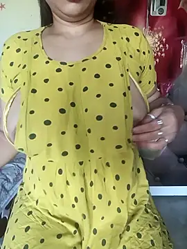 Sneha gril online show from 10-08-25, 03:04