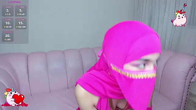 Aaliyah Salma online show from 01-24-25, 07:28