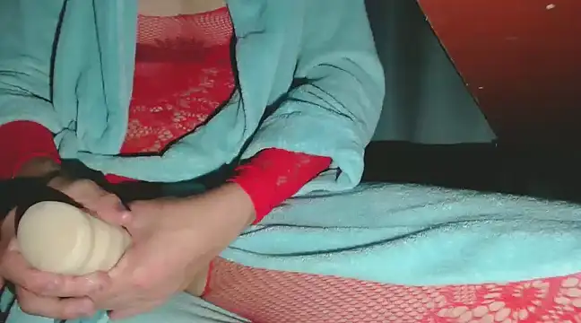 MarceloMilk online show from 02-17-25, 04:42