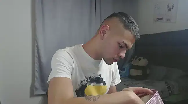 MarceloMilk online show from 02-25-25, 02:25