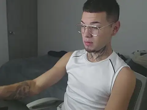 MarceloMilk online show from 09-17-25, 09:33