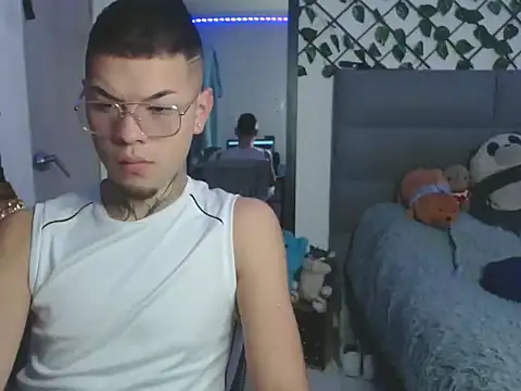 MarceloMilk online show from 09-23-25, 05:38