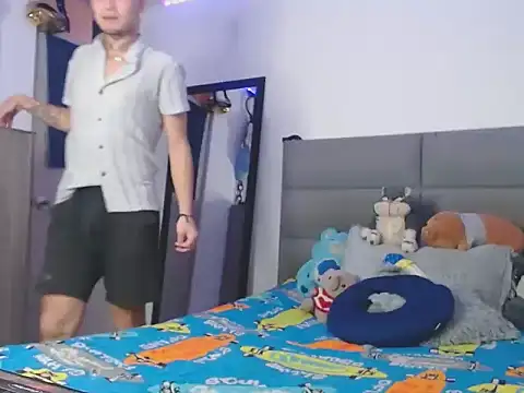 MarceloMilk online show from 10-01-25, 03:07