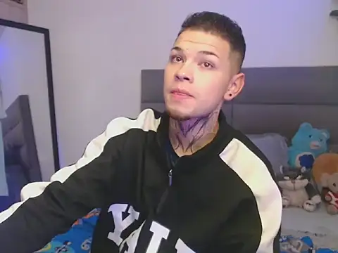 MarceloMilk online show from 10-11-25, 05:50