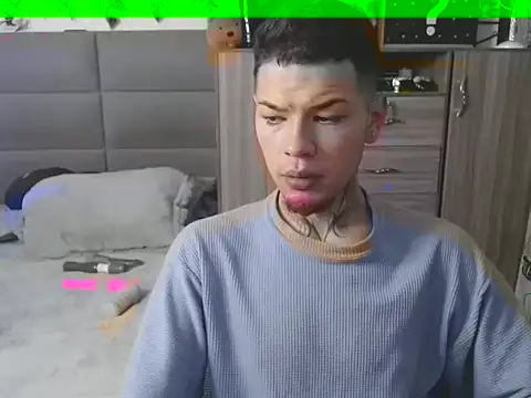 MarceloMilk online show from 11-03-25, 04:47