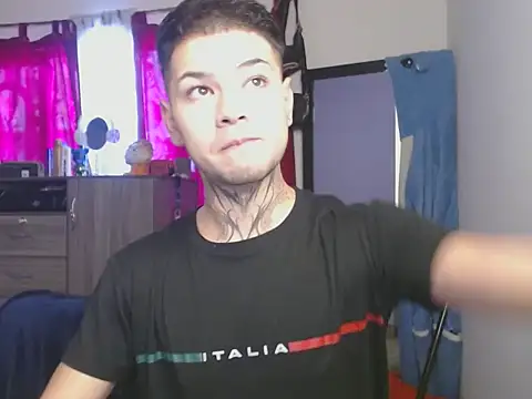 MarceloMilk online show from 11-30-25, 05:17