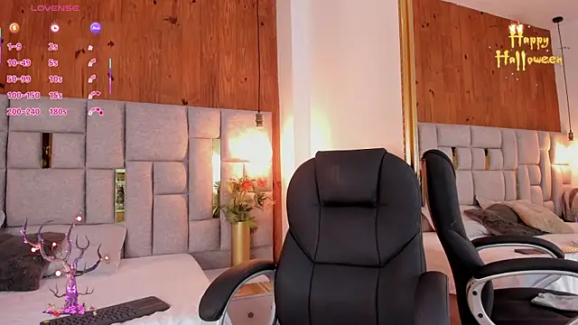 Snapshot of Saori_newman chatting on 10-25-25, 11:51 Saori newman online show from 10-25-25, 11:51