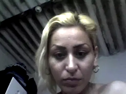 ariana crazzy online show from 03-11-25, 08:30