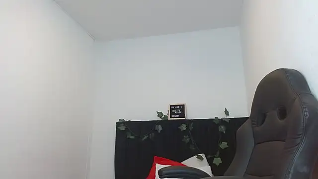 CelesteAyase online show from 01-31-25, 11:45