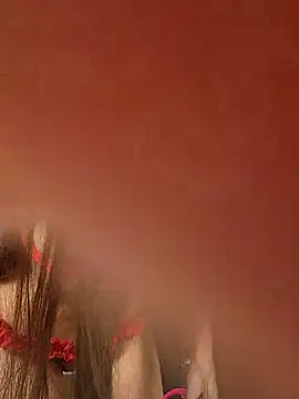 Snapshot of desiree-doux chatting on 11-30-25, 09:41 desiree-doux online show from 11-30-25, 09:41