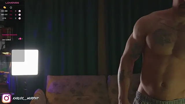 Snapshot of Karlos_Ripped_ chatting on 01-27-25, 10:06 Karlos Ripped online show from 01-27-25, 10:06