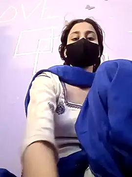 magicmoment00786 online show from 11-04-25, 05:01