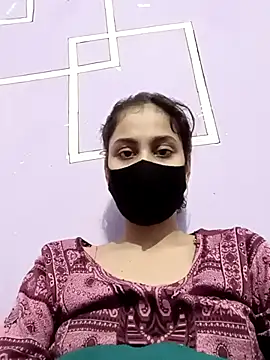 magicmoment00786 online show from 11-17-25, 01:06