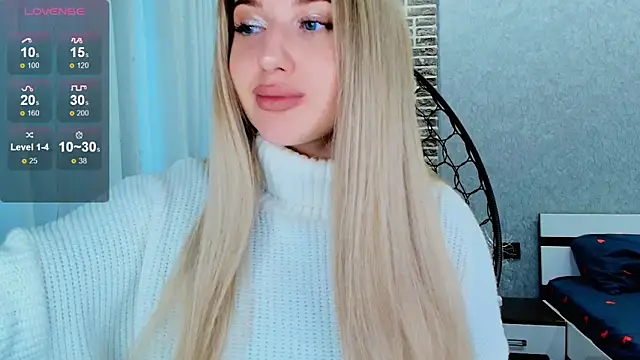 Evacadooo online show from 10-26-25, 03:56