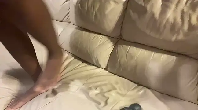 Snapshot of iveedie017 chatting on 12-09-24, 09:05 iveedie017 online show from 12-09-24, 09:05