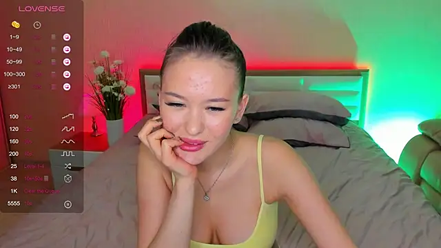 Snapshot of skinny_sissss chatting on 12-27-24, 10:34 skinny sissss online show from 12-27-24, 10:34