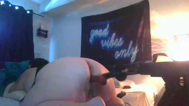 Snapshot of Yourfantasy1379 chatting on 02-02-26, 06:50 Yourfantasy1379 online show from 02-02-26, 06:50