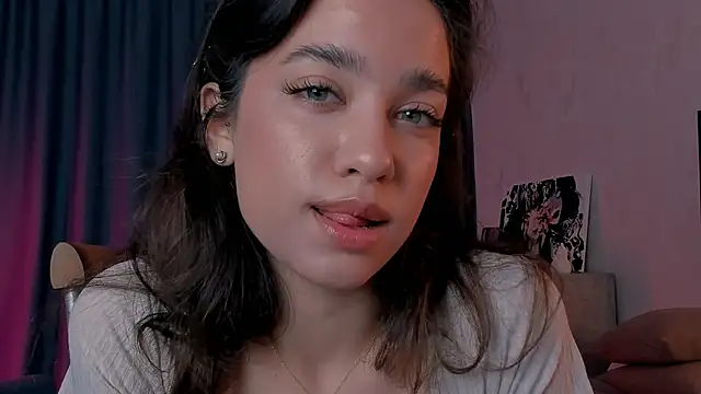 EmeliaReaper online show from 10-14-25, 08:31