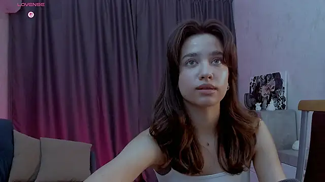 EmeliaReaper online show from 11-02-25, 08:33