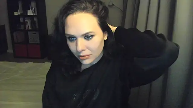 Snapshot of MollyCheiz chatting on 03-05-25, 09:15 MollyCheiz online show from 03-05-25, 09:15