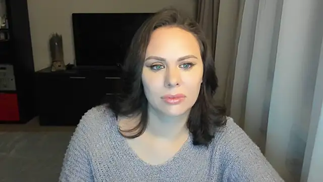 Snapshot of MollyCheiz chatting on 11-05-25, 06:08 MollyCheiz online show from 11-05-25, 06:08