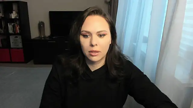 Snapshot of MollyCheiz chatting on 11-11-25, 12:49 MollyCheiz online show from 11-11-25, 12:49