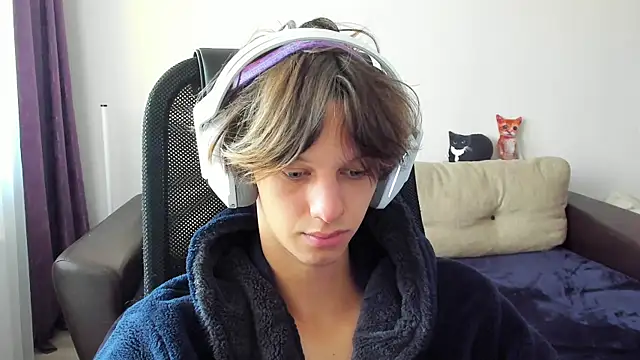 Ostin meow online show from 10-19-25, 08:37