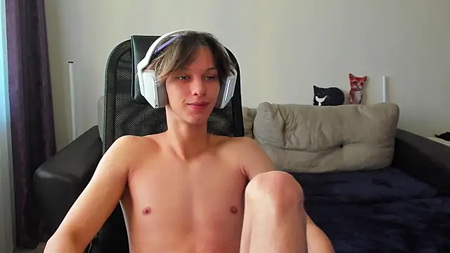 Ostin meow online show from 10-21-25, 10:27