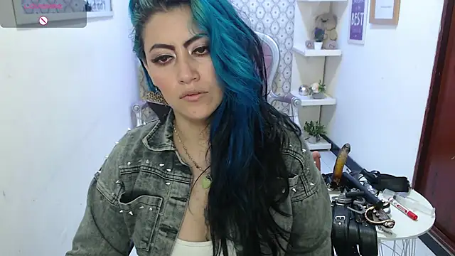 scarleth blue online show from 01-17-25, 09:28
