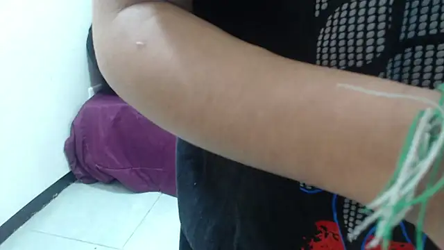 Bonnie-Kim online show from 01-14-25, 01:38