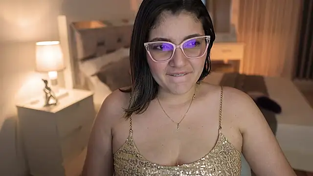 Camilaa bueno online show from 12-24-24, 01:49