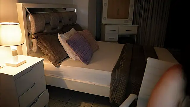 Snapshot of Camilaa_bueno chatting on 11-12-25, 11:36 Camilaa bueno online show from 11-12-25, 11:36