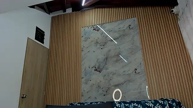 Any topless online show from 11-16-25, 11:05