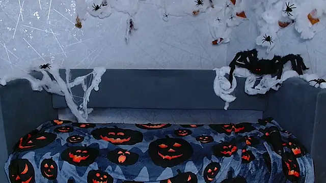 sofiaa here online show from 10-20-25, 03:07