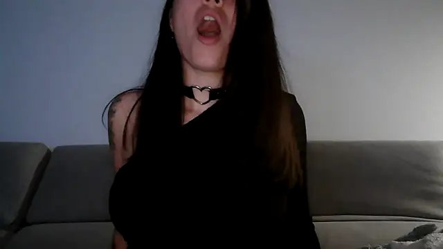 Snapshot of AmaraBella69 chatting on 12-16-24, 10:24 AmaraBella69 online show from 12-16-24, 10:24