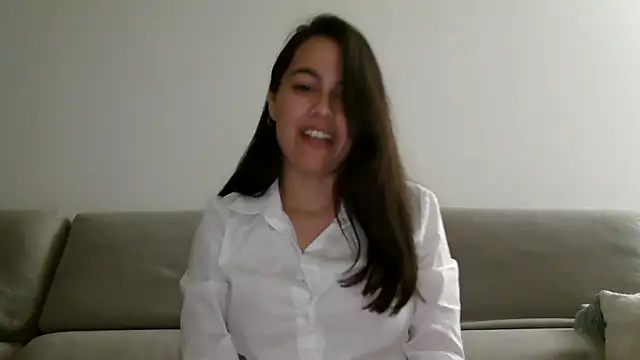 Snapshot of AmaraBella69 chatting on 12-28-24, 10:34 AmaraBella69 online show from 12-28-24, 10:34