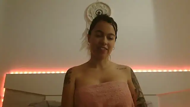 Snapshot of AmaraBella69 chatting on 02-15-25, 11:14 AmaraBella69 online show from 02-15-25, 11:14